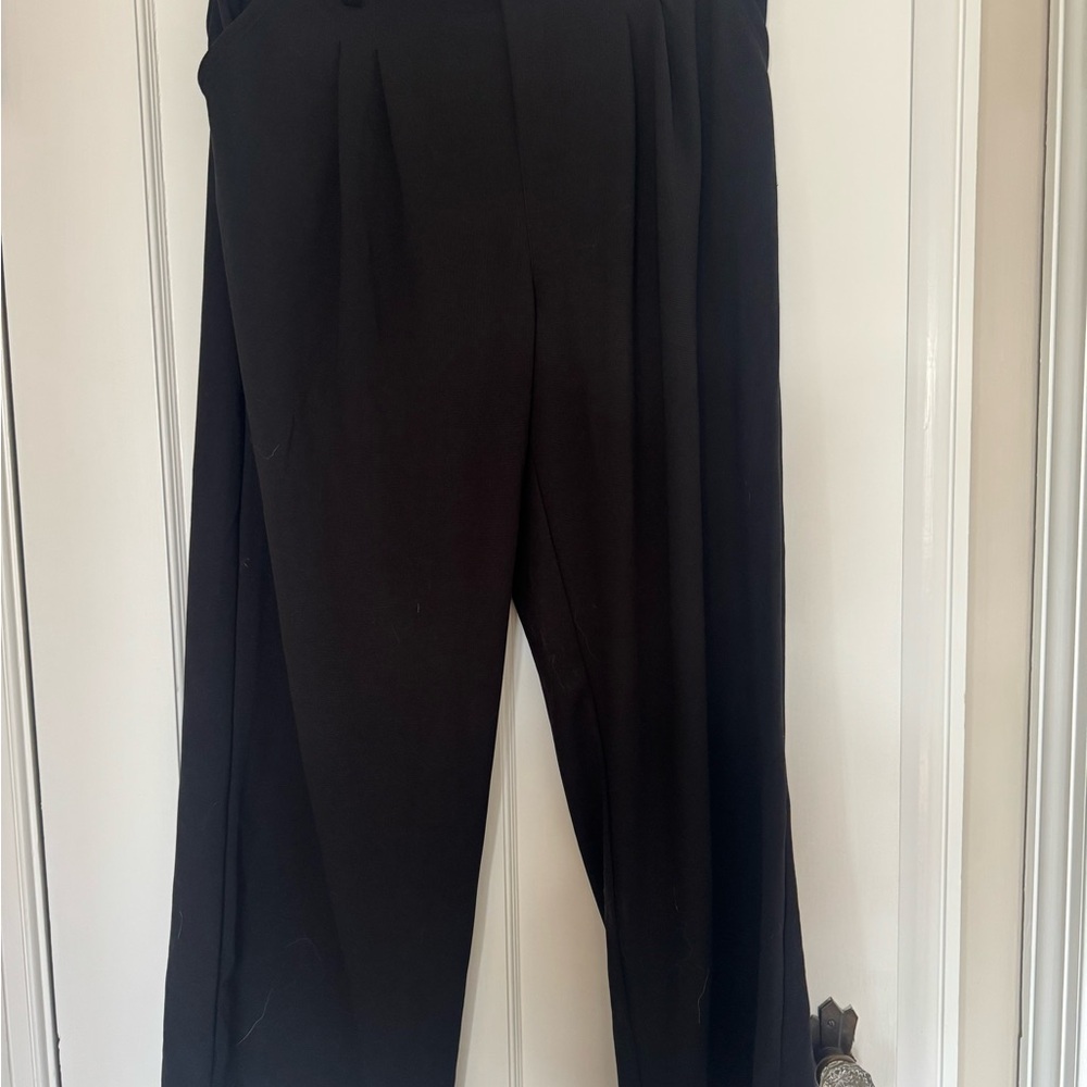 Black Pleated Trousers